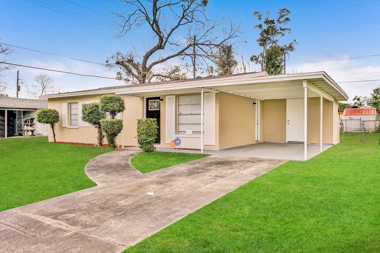 Primary Photo - 4210 Gallimore St