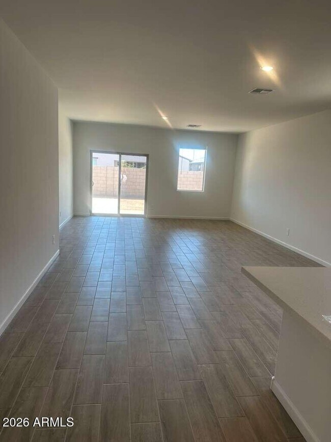 Building Photo - 18245 Avenida del Sol W