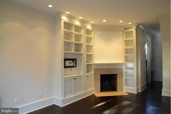 Foto del edificio - 2706 N St NW