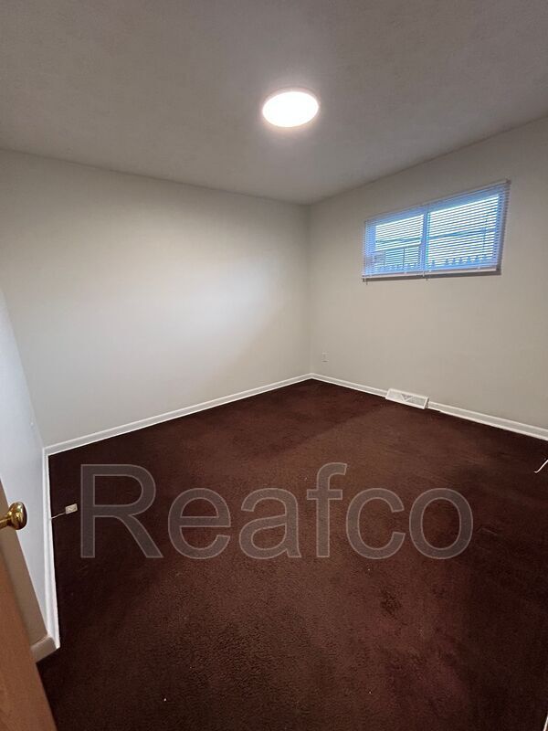 Building Photo - 1577 E Weber Rd