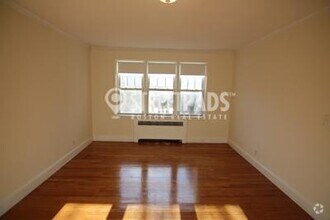 Building Photo - 75 Kilsyth Rd