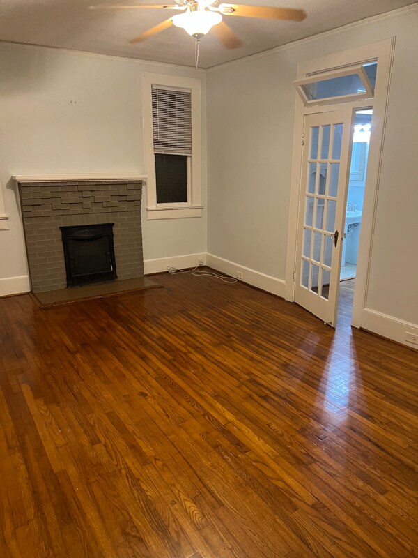 Foto del edificio - 1402 Victoria St