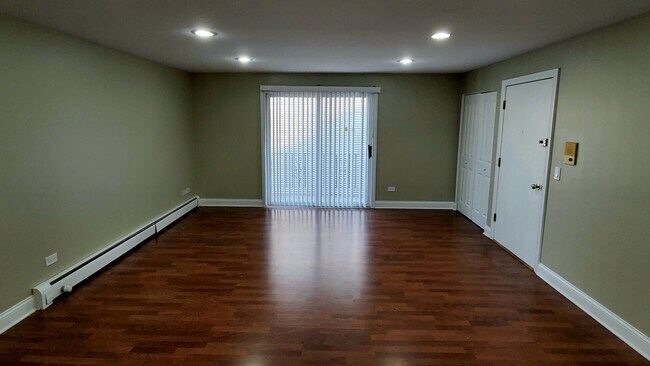 Building Photo - 4111 N Mozart St