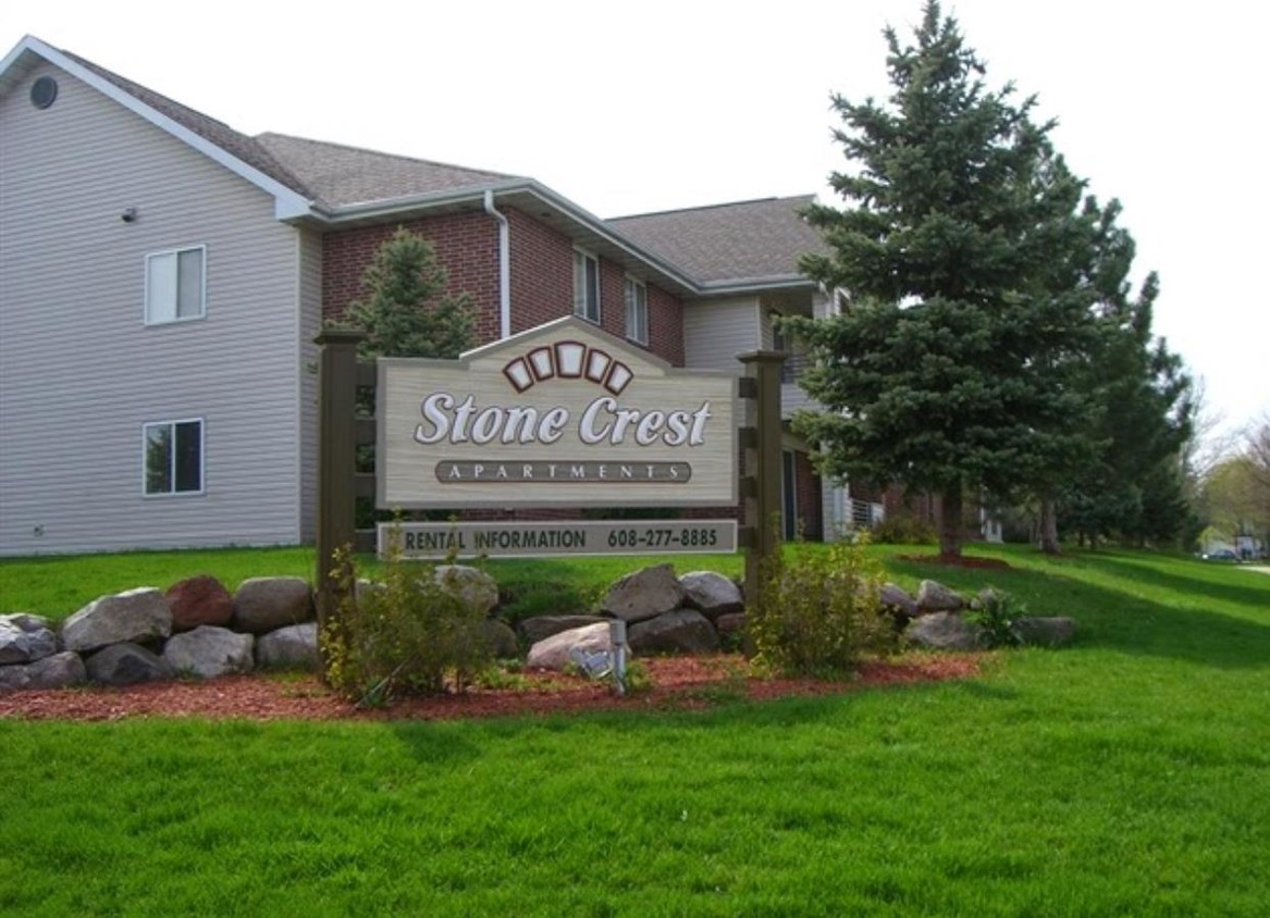 Primary Photo - STONE CREST APARTMENTS