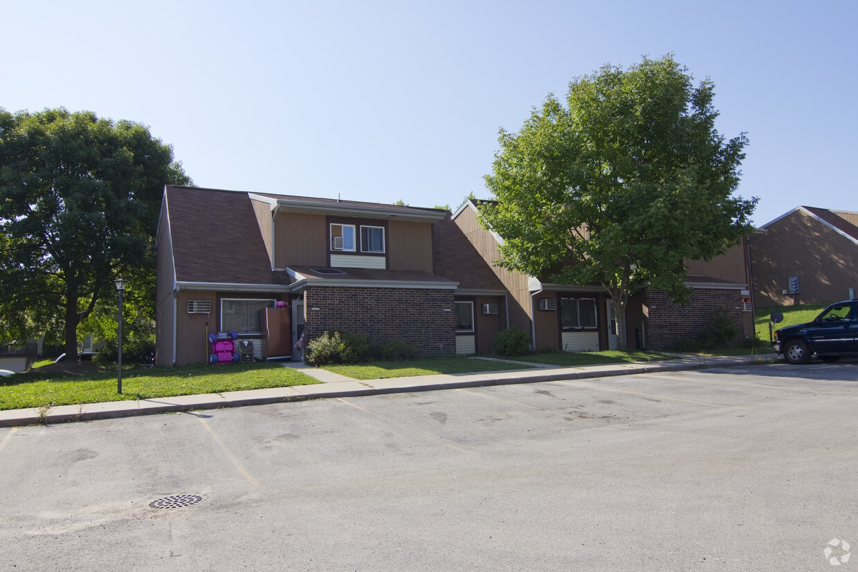 Building Photo - 1221-1231 Sherwood Ln