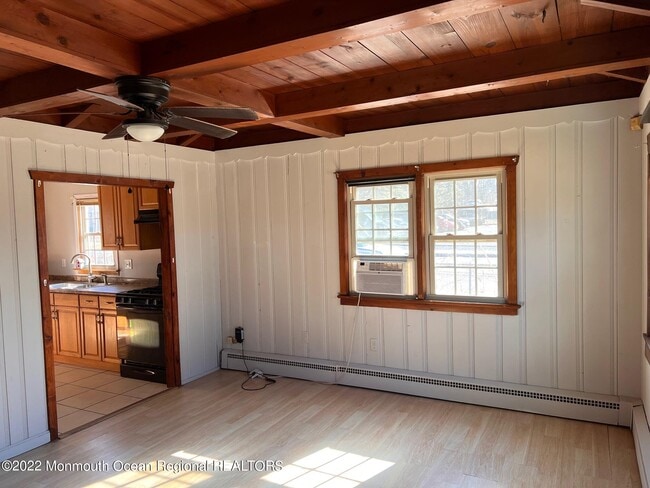 Foto del edificio - 511 Holly Village Ln