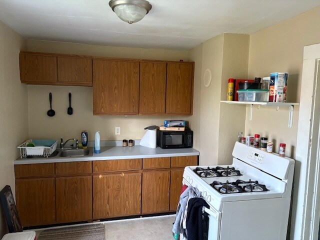 Foto del edificio - 304 Highland Ave