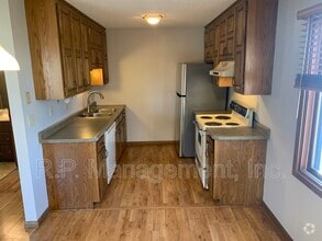 Building Photo - 8839 Maplebrook Ct