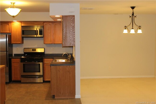 Building Photo - 38 Woodhill Rd