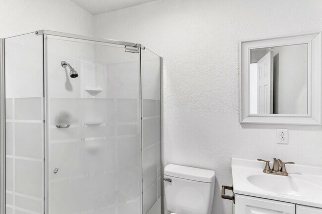 Foto del edificio - Studio Apartment in Hollister, MO -  near  College of the Ozarks, Affordable Living- All Utilitie...