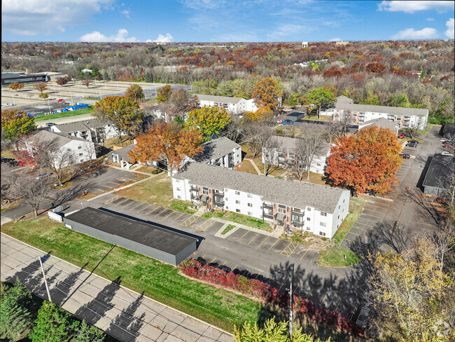 Exterior Drone - Rock Ridge Commons