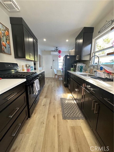 Foto del edificio - 923 W Maple Ave