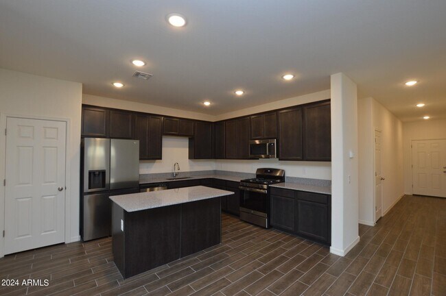Building Photo - 3111 Medallion Ct