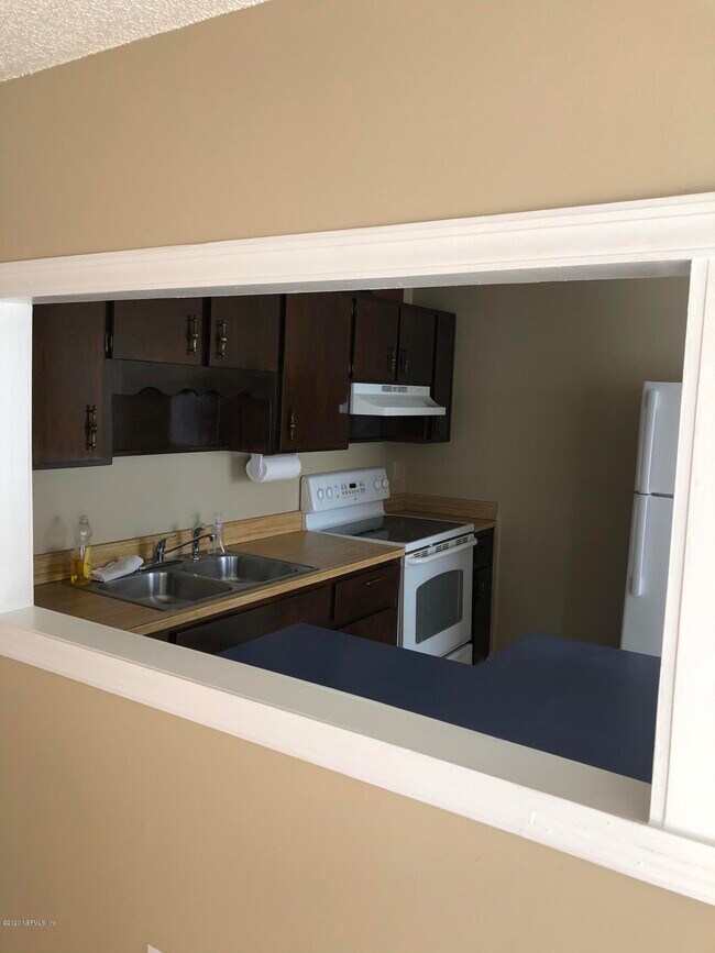 Foto del edificio - 1323 Solar Cir