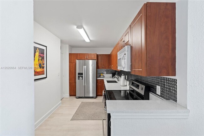 Building Photo - 401 69th St