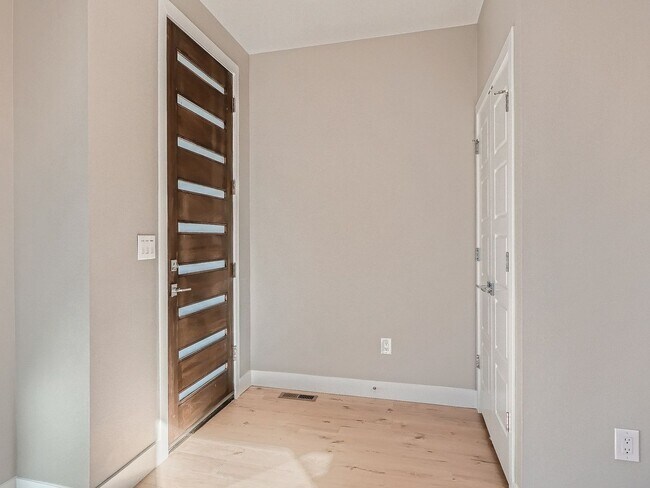 Foto del edificio - 3434 Garfield