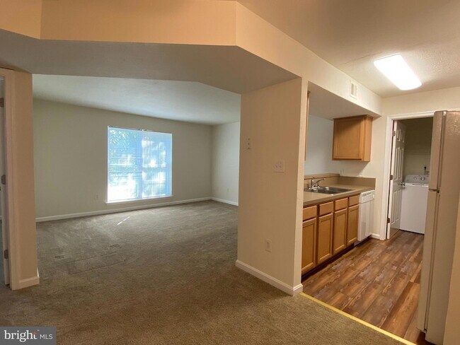 Building Photo - 11238 Torrie Way