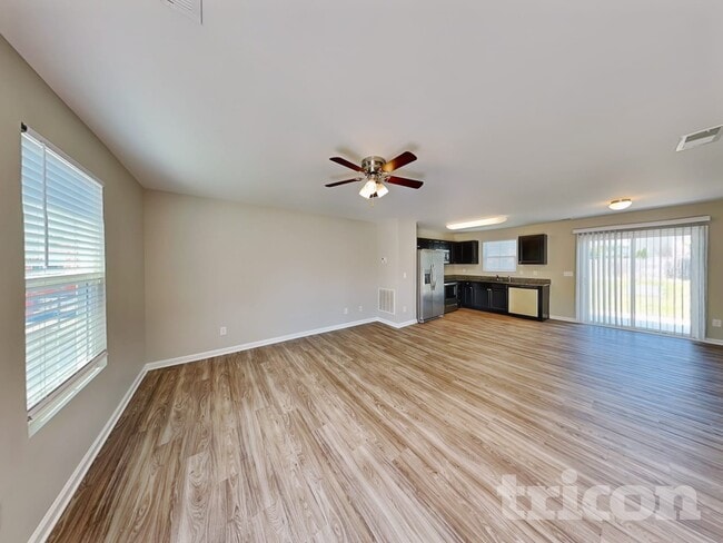 Building Photo - 663 Sequoia Dr