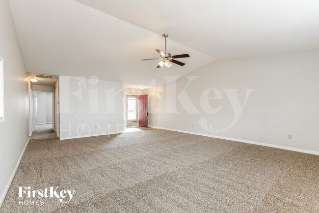 Foto del edificio - 6223 Copeland Lakes Ln