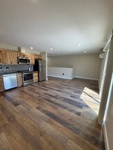 Building Photo - 1242 NE Dempsey Dr