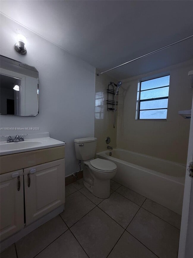 Foto del edificio - 9460 Fontainebleau Blvd
