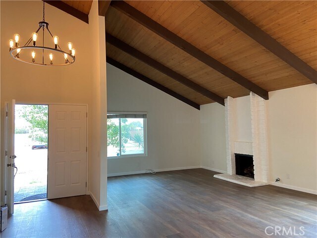 Foto del edificio - 397 N Christine St