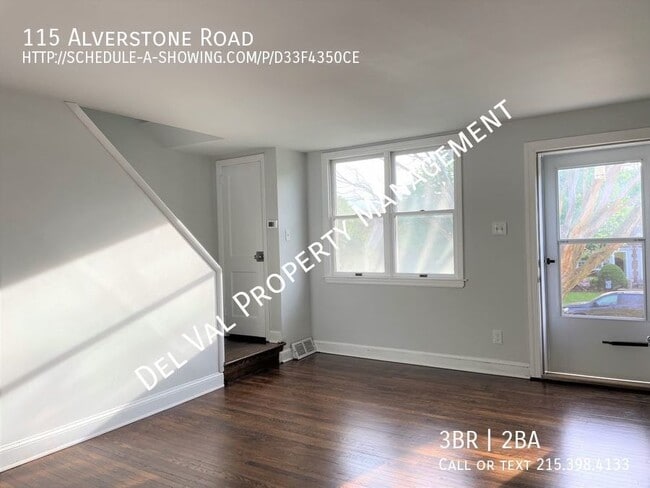 Building Photo - Renovated 3-Bdrm Brick Row Home For Rent N...