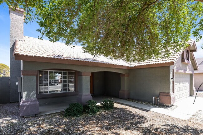 Foto del edificio - 5307 N 79th Dr
