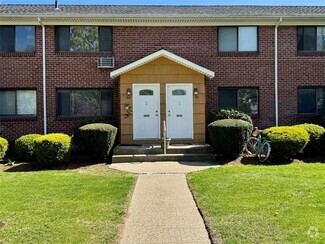 Building Photo - 62 Hiddink St