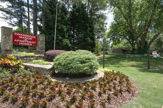 Building Photo - Swanbrook Manor Apartments