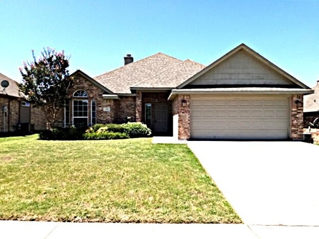Building Photo - 733 Morgan Dr