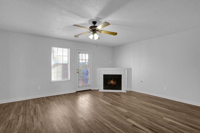 Building Photo - Low Maintenance Horn Lake 2-bed, 1.5-bath ...