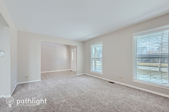 Foto del edificio - 1811 Haverford Drive, Algonquin, IL, 60102