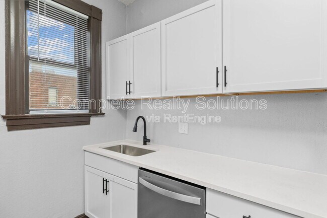 Foto del edificio - 3402 Dunnica Ave