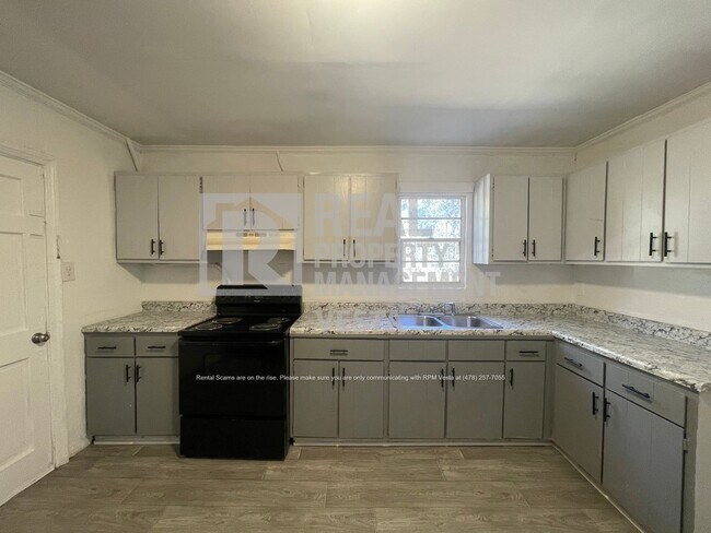 Foto del edificio - 3936 Spencer Cir