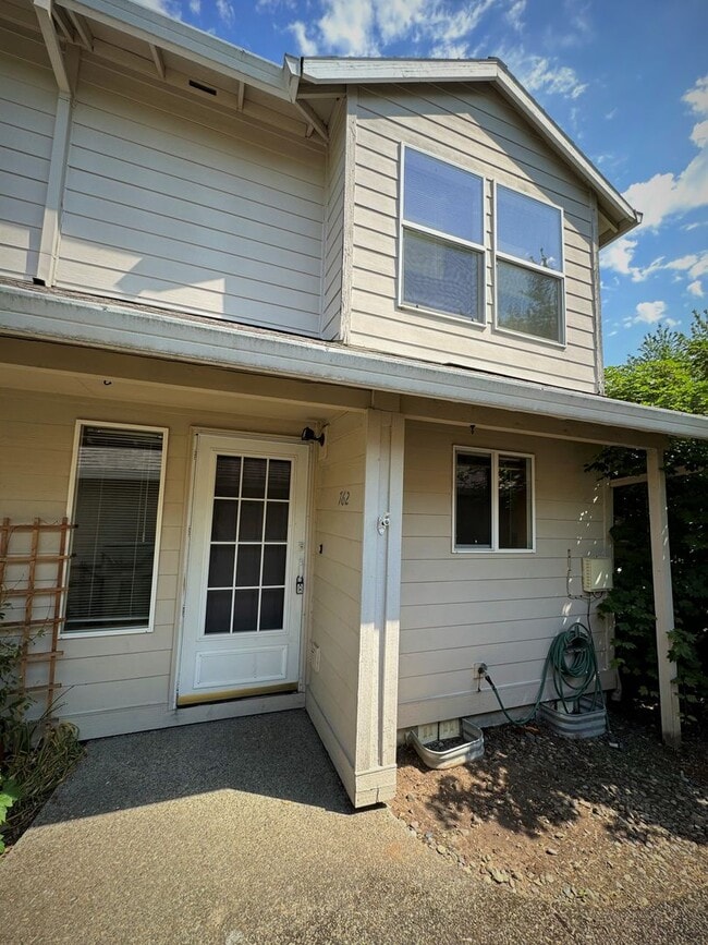 Photo - 762 SW 206th Pl House