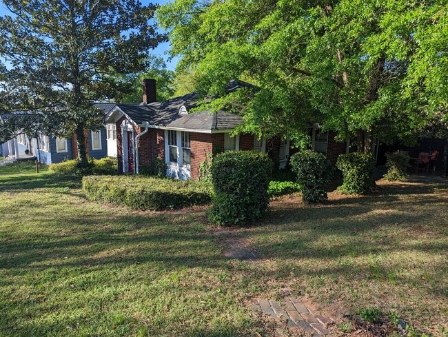 Photo - 101 S Pickens St (Columbia, SC) House