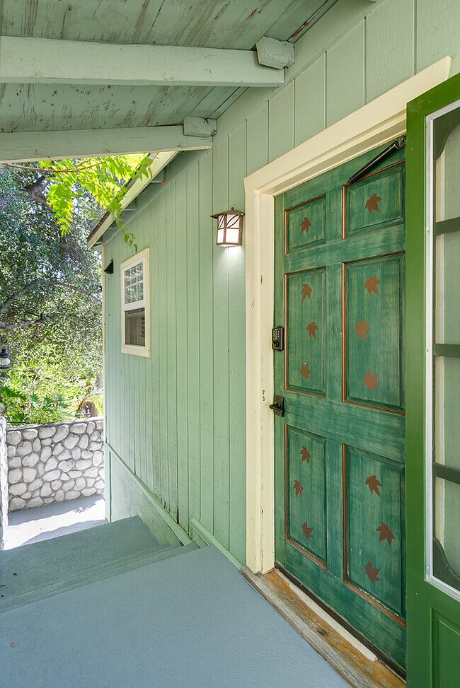 Building Photo - 532 Sturtevant Dr