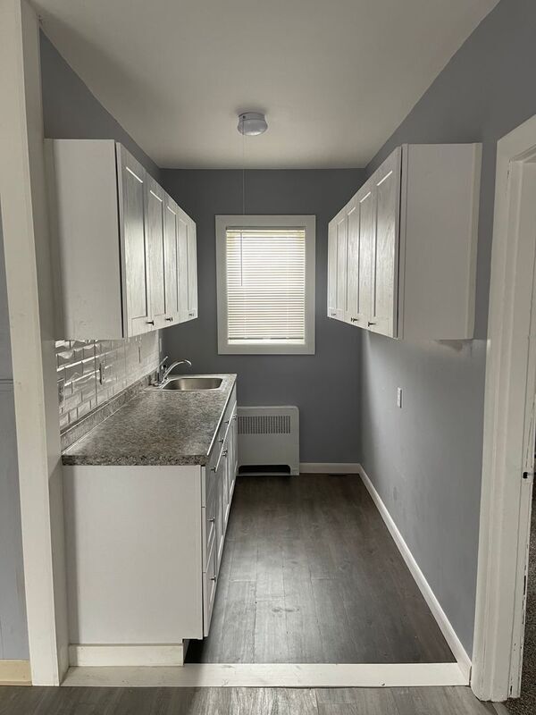 Building Photo - 301 Amory St