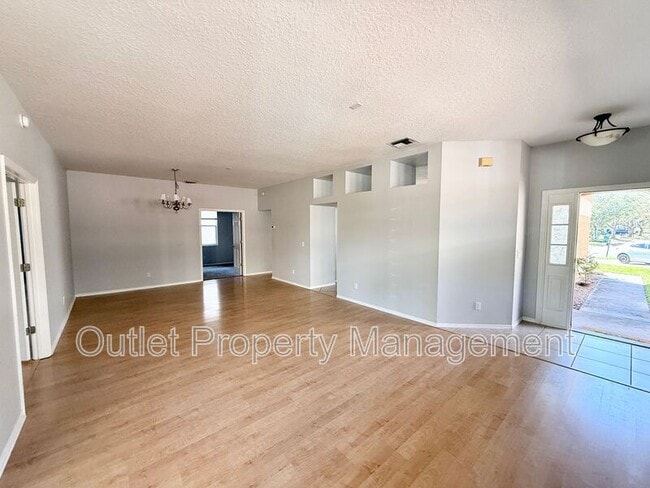 Building Photo - 112 Peregrine Ct
