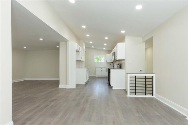 Building Photo - 1645 Abner Terrace NW