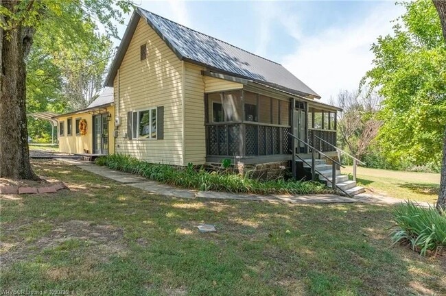 Building Photo - 1421 Hendrix St