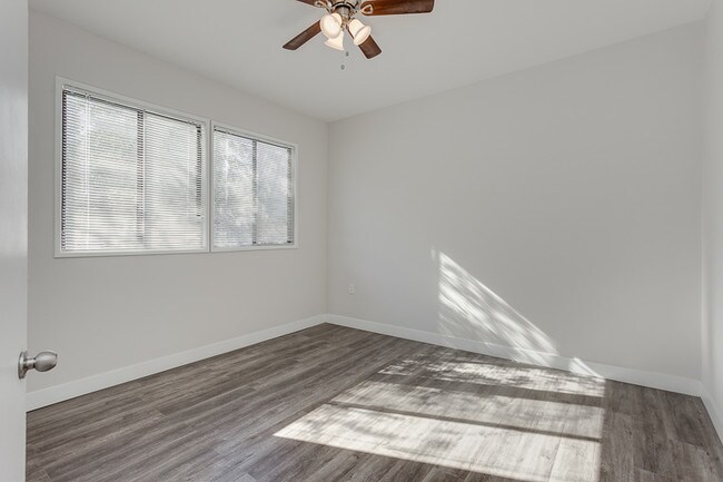 Foto del edificio - 3300 W 3rd St