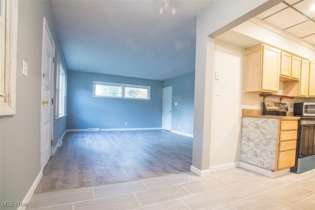 Foto del edificio - 1399 Barlow Rd