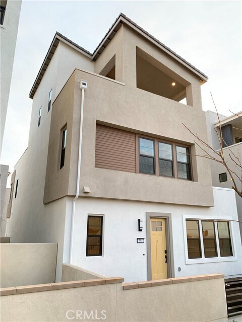 Building Photo - 394 Baluster