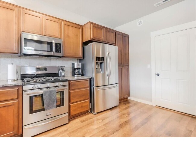 Foto del edificio - 2513 NE 131st Ct