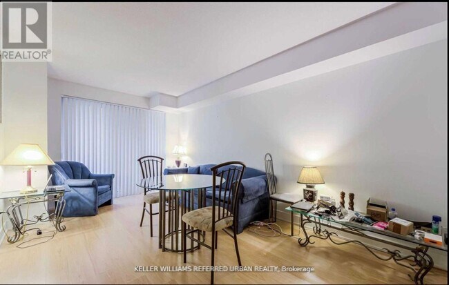 Building Photo - 20 Blue Jays Way