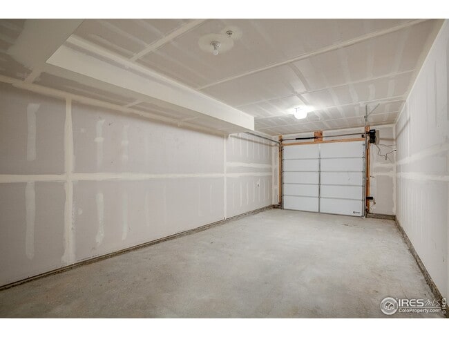 Building Photo - 4662 Hahns Peak Dr