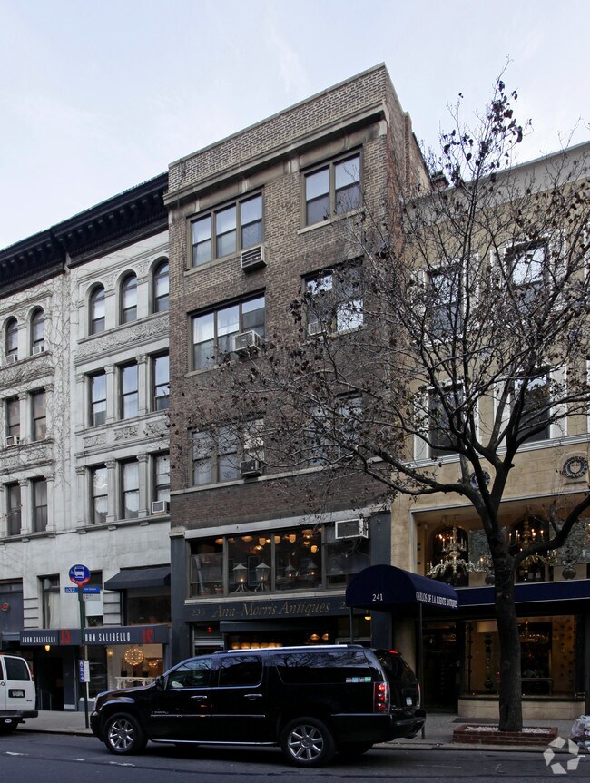 Primary Photo - 239 E 60th St