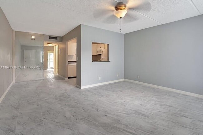 Building Photo - 2200 Springdale Blvd